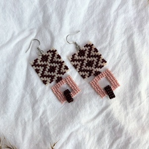 Cercei Cubika - Visiniu/Roz - bijuterii - cercei - cercei din mărgele - Artynos.ro