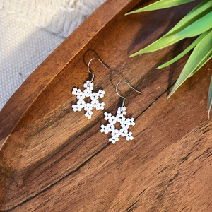 Cercei Fulg de nea, Bijuterii, Cercei, Cercei din margele, Confectionarea bijuteriilor, Cusatura, ARTYNOS