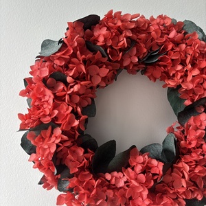 Coronita decorativa - Scarlet Bloom - casă & stil de viață - decorațiuni de casă - accesorii florale - coronițe decor - Artynos.ro