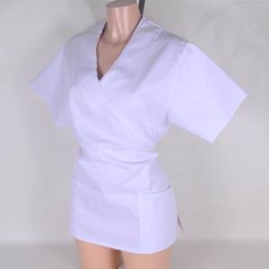 Tunică albă de lucru pentru personalul medical - îmbrăcăminte și modă - haine damă - tunică - Artynos.ro