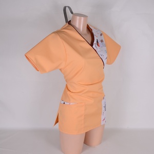 S Tunică albă de lucru pentru personalul medical - îmbrăcăminte și modă - haine damă - tunică - Artynos.ro