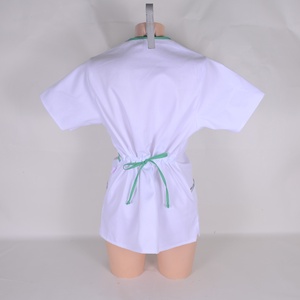 Bear Tunică și halat de lucru pentru sectorul medical și cel al frumuseții - îmbrăcăminte și modă - haine damă - tunică - Artynos.ro