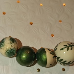 Colier handmade cu verde metalizat - bijuterii - coliere - coliere din mărgele - Artynos.ro