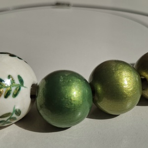 Colier handmade verde cu auriu - bijuterii - coliere - coliere din mărgele - Artynos.ro