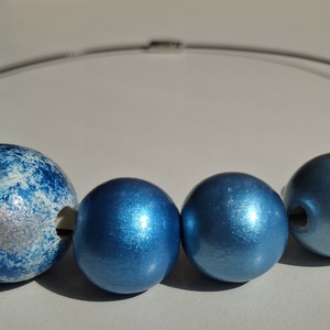 Colier handmade albastru cu argintiu - bijuterii - coliere - coliere din mărgele - Artynos.ro