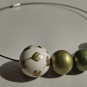 Colier handmade verde cu auriu - bijuterii - coliere - coliere din mărgele - Artynos.ro