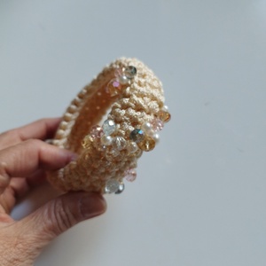 Brățară croșetată accesorizată cu cristale -  - Artynos.ro