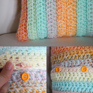 Fata de perna crosetata cu doua fete de 35x35cm. Realizata din fir multicolor si cu nasturi. - casă & stil de viață - textile de casă - perne - Artynos.ro