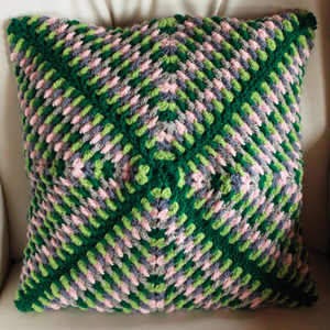 Fata de perna plic crosetata cu doua fete de 40x40cm. - casă & stil de viață - textile de casă - perne - Artynos.ro