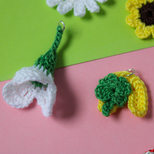 Martisor handmade - Flori, ghiocel si potcoava - bijuterii - mărțișor - Artynos.ro