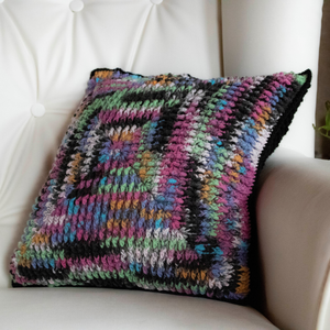 Fata de perna crosetata cu doua fete de 40x40cm.Una dintre fete este din fir acrilic multicolor - casă & stil de viață - textile de casă - perne - Artynos.ro