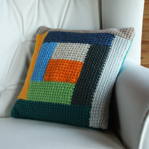 Fata de perna tricotata cu doua fete de 40x40cm si nasturi in forma de flori - casă & stil de viață - textile de casă - perne - Artynos.ro