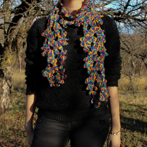 Fular floral crosetat din fir acrilic multicolor - îmbrăcăminte și modă - eșarfe, pălării, fularuri - eșarfe - Artynos.ro