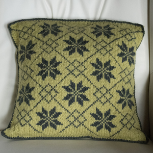 Fata de perna tricotata cu doua fete de 40x40cm la comanda din culori la alegere. - Artynos.ro
