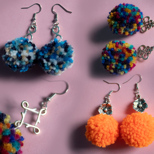 Cercei handmade cu pom-pom din fir acrilic cu tortite de otel inoxidabil  - Artynos.ro