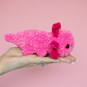 Jucarie din fir plusat - Axolotl crosetat - jucării și echipamente pentru copii - plușuri - figurine de pluș - Artynos.ro