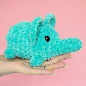 Jucarie din fir plusat - Elefant crosetat - Artynos.ro