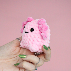 Jucarie din fir plusat - Axolotl mic - jucării și echipamente pentru copii - plușuri - figurine de pluș - Artynos.ro