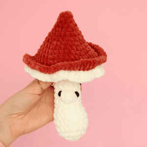 Jucarie din fir plusat - Ciupearca crosetata, Jucarii si echipamente pentru copii, Plusuri, Figurine de plus, Impletitura, ARTYNOS
