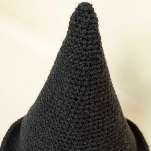 Palarie de vrajitoare crosetata din fir acrilic - îmbrăcăminte și modă - eșarfe, pălării, fularuri - pălărie - Artynos.ro Palarie de vrajitoare crosetata din fir acrilic - îmbrăcăminte și modă - eșarfe, pălării, fularuri - pălărie - Artynos.ro