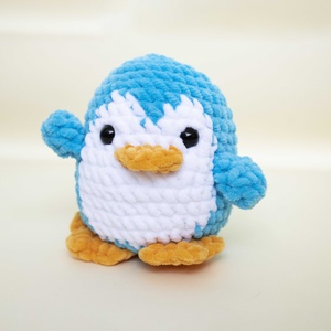 Jucarie din fir plusat - Pinguin bleo - Artynos.ro