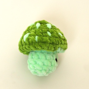 Jucarie din fir plusat - Ciuperca crosetata fidget toy - jucării și echipamente pentru copii - plușuri - figurine de pluș - Artynos.ro