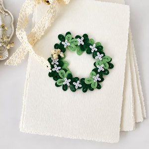 Mini carnetel handmade cu coronita quilling, Casa & Stil de viata, Produse de papetarie, Caiete si jurnale, Arta de hartie, Fotografie, grafica, desen, ilustratie, Un carnetel delicat si elegant, creat manual, ideal pentru a pastra ganduri, amintiri si momente de..., ARTYNOS