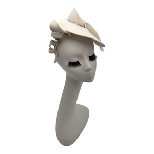 Pălărie elegantă mireasă din fetru din lână � alb ivory0 - accesorii nuntă - accesorii de nuntă - voal mirese - Artynos.ro