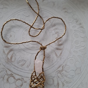 Colier cu pandantiv purtator de piatra preferata - bijuterii - coliere - coliere din mărgele - Artynos.ro