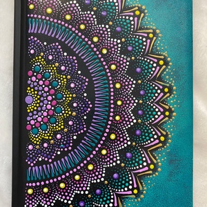 Agenda pictata manual in tehnica mandala dots, Casa & Stil de viata, Produse de papetarie, Caiete si jurnale, Pictura, Obiecte pictate, ARTYNOS