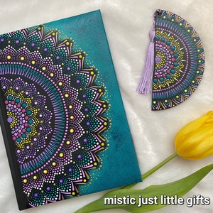 Agenda pictata manual in tehnica mandala dots - casă & stil de viață - produse de papetărie - caiete și jurnale - Artynos.ro