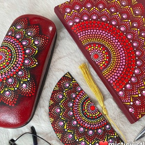 Toc ochelari pictat manual in tehnica mandala dots - genți și portofele - portofele, huse, suporturi - suport de ochelari - Artynos.ro