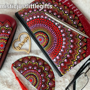 Agenda pictata manual in tehnica mandala dots - casă & stil de viață - produse de papetărie - caiete și jurnale - Artynos.ro