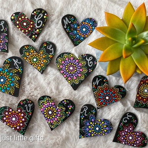 Brosa marțișor inima multicolora  - bijuterii - mărțișor - Artynos.ro