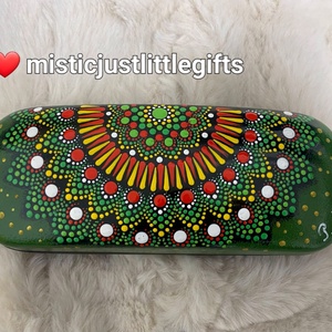 Toc ochelari pictat manual in tehnica mandala dots, Genti si portofele, Portofele, huse, suporturi, Suport de ochelari, Obiecte pictate, Pictura, ARTYNOS