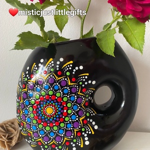 Vaza ceramica pictata manual in tehnica mandala dots - casă & stil de viață - decorațiuni de casă - accesorii florale - vaze - Artynos.ro