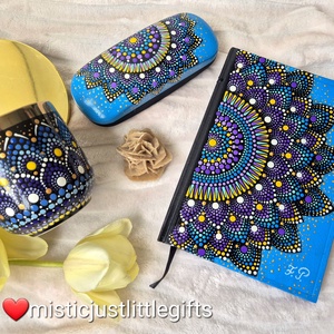Cana ceramica pictata manual in tehnica mandala dots - genți și portofele - portofele, huse, suporturi - suport de ochelari - Artynos.ro