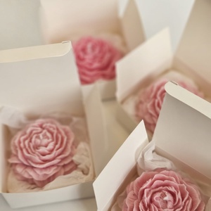 ROSE BOX - lumanare decorativa din ceara de soia 100%, parfumate cu aroma Orange - Artynos.ro