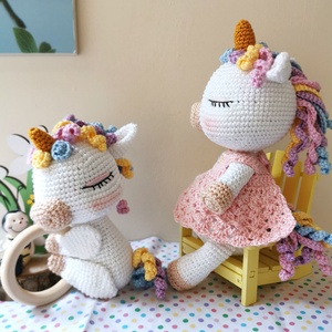 Set bebe unicorn crosetata - jucării și echipamente pentru copii - jucării bebeluși - jucării de dentiție - Artynos.ro