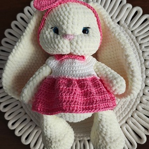 Iepuraș crosetat - jucării și echipamente pentru copii - jucării și accesorii pentru copii - păpuși de joacă - Artynos.ro