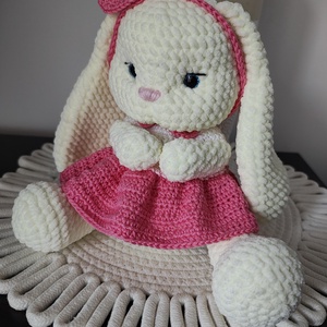 Iepuraș crosetat - jucării și echipamente pentru copii - jucării și accesorii pentru copii - păpuși de joacă - Artynos.ro