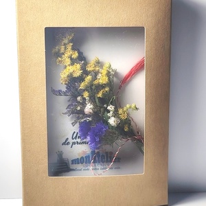 Mărțișor buchețel flori uscate - bijuterii - mărțișor - Artynos.ro