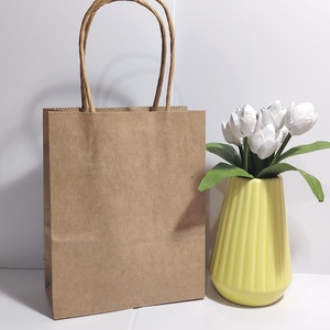 Aranjament handmade cu lalele din coji de fistic in vaza. -Mic - - Artynos.ro