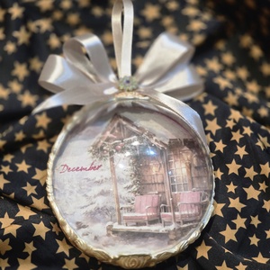 Glob catifea Santa's House - Artynos.ro