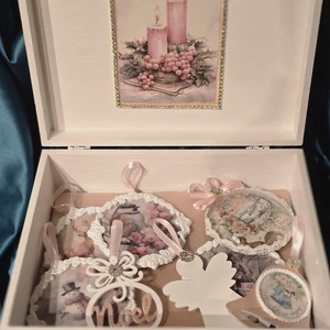 Cutie cu accesorii Pink Christmas - crăciun - accesorii cadou de crăciun - felicitări de crăciun - Artynos.ro