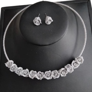 Set ocazii cu trandafiri gri - Artynos.ro