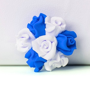 Brosa handmade trandafiri - bijuterii - broșe - Artynos.ro