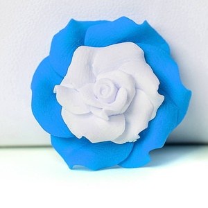 Brosa handmade trandafiri - Artynos.ro