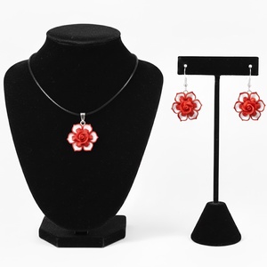 Set bijuterii handmade trandafiri - bijuterii - seturi de bijuterii - Artynos.ro