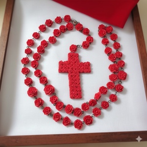 Rozariu handmade trandafiri , Bijuterii, Coliere, Coliere din margele, Confectionarea bijuteriilor, ARTYNOS